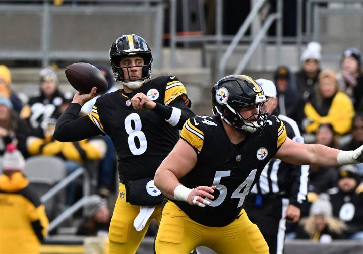 Steelers tight-lipped about extent of Aaron Rodgers' injury, but Mason Rudolph ready if called upon