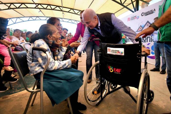 Brigadas simultáneas acercan servicios a cinco colonias de Torreón