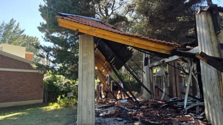 Habilitan una cuenta para ayudar a reconstruir la capilla incendiada en Pehuén