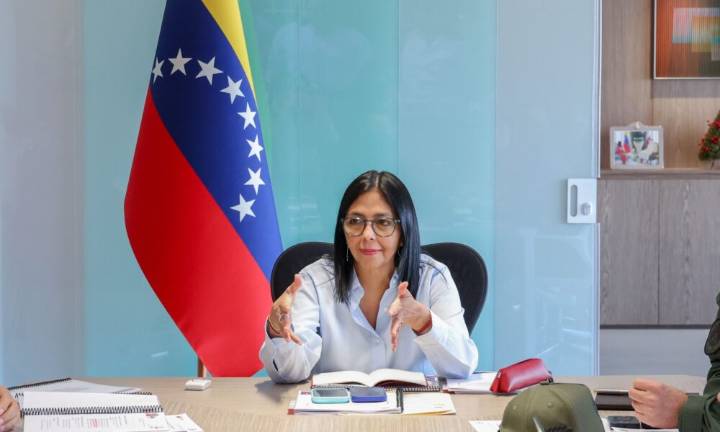 ​Delcy Rodríguez pone a la juventud en la Agenda Semanal