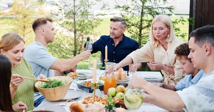 Empty nesters cooking up ways to get their kids home for the holidays