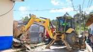Gobernación de Antioquia derriba tres inmuebles que se habían convertido en focos de inseguridad en Abejorral