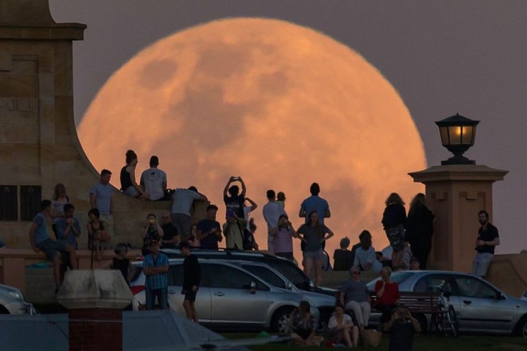 Hoy, "Superluna de noviembre": la luna llena más grande del año