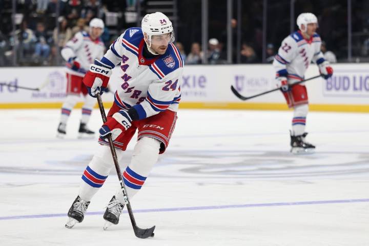 Deadspin | Slumping Rangers aim for rare home win vs. Blues