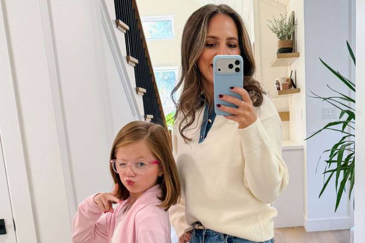 Mom Stunned by 10-Year-Old Daughter's Viral School Picture Pose (Exclusive)