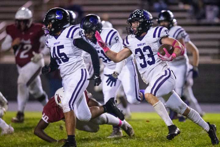 Shelby football program using adversity to spark incredible postseason run