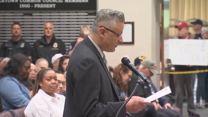 School superintendent in Connecticut charged with DUI placed on administrative leave