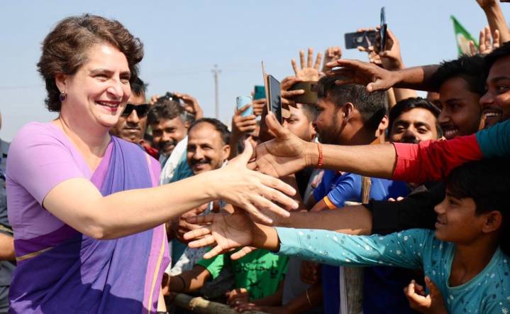 Modi failing to maintain dignity of PM post: Priyanka on ‘katta’ remark