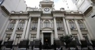Argentina baja la tasa repo de 25% al 22%