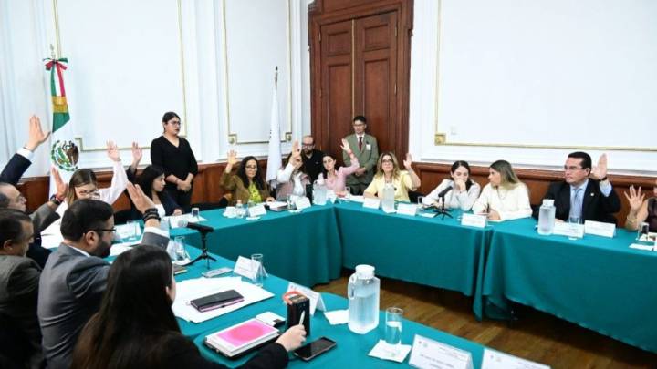 Denuncian a Tabe en la Contraloría: Evadió la rendición de cuentas en el Congreso local