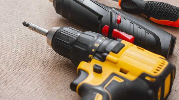 Power Tool Battery Adapters: What To Consider Before Using Them