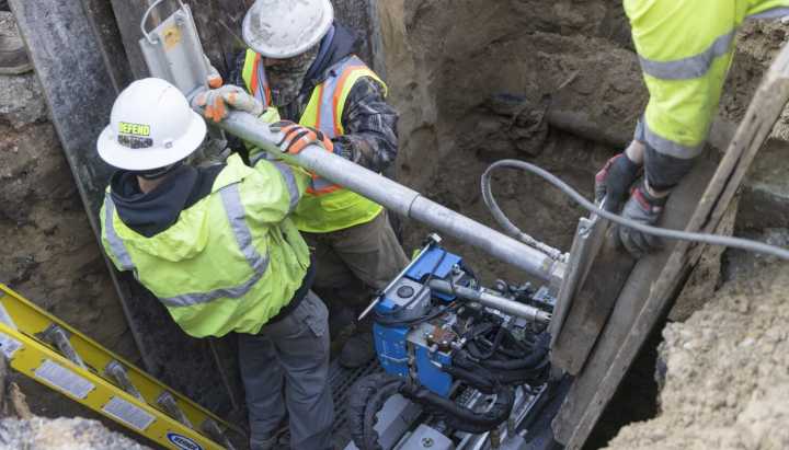 Illinois lawmakers press feds for $3B in stalled lead pipe replacement funds