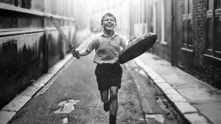 El doloroso pasado de Kenneth Branagh que inspiró 'Belfast'