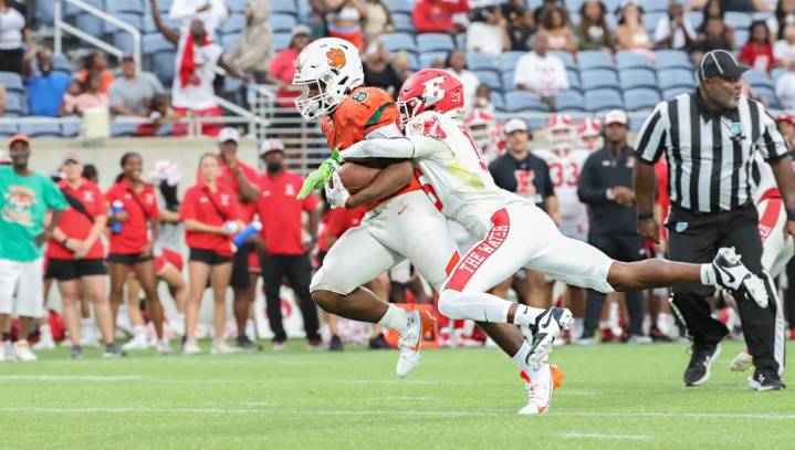 Should FHSAA have district tournaments for football?