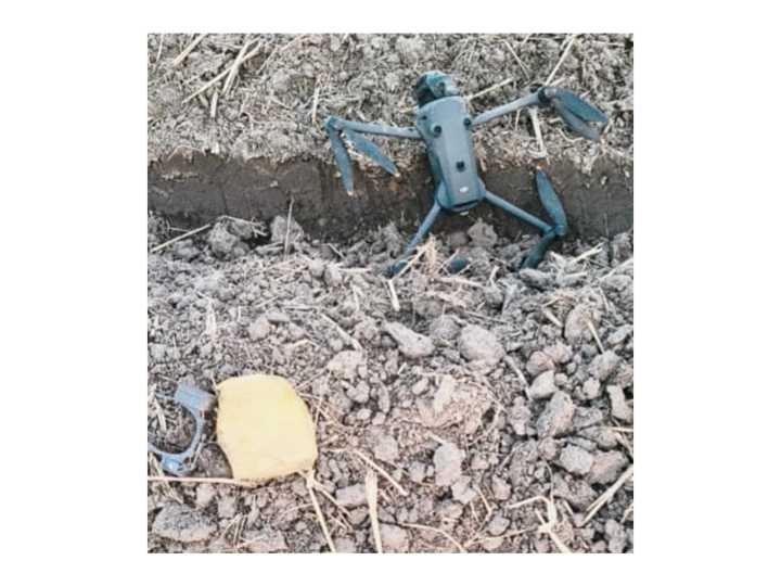 BSF Strikes Hard: 2 smugglers nabbed, drones, heroine seized