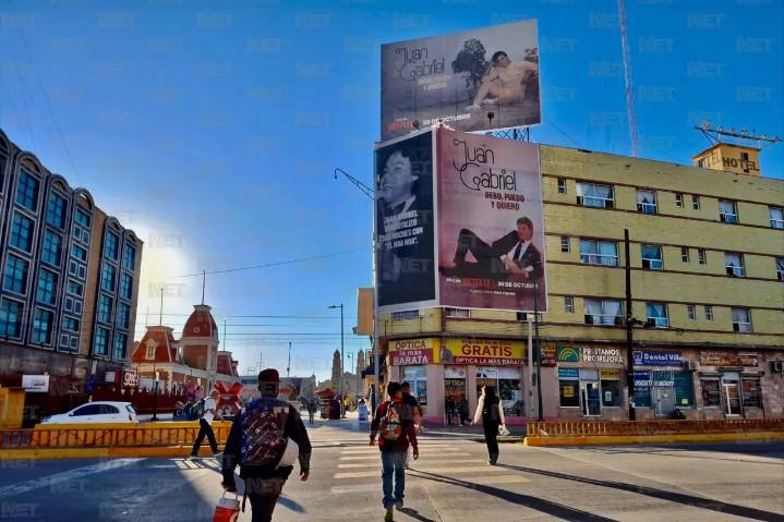 Promueven serie del Divo de Juárez, con espectaculares en la Av. Francisco Villa