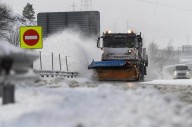 La nieve mantiene cerrados varios puertos de montaña en Cantabria
