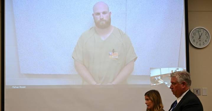 Trial continues for officer charged with shooting pregnant Black woman accused of shoplifting