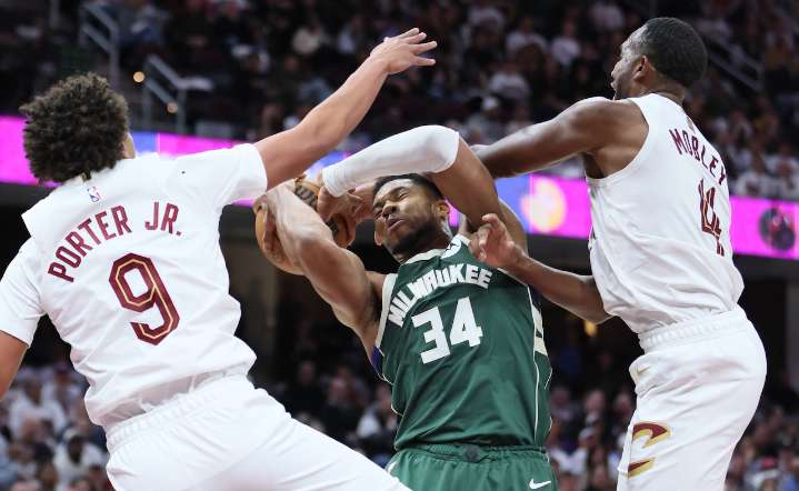 How to watch NBA live stream today: Milwaukee Bucks vs. Cleveland Cavaliers