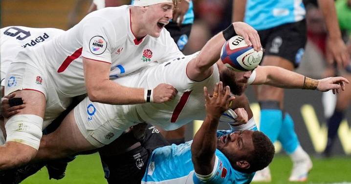 England pulls away late against Fiji for 9th straight win