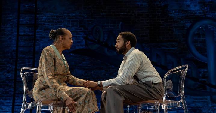 Outfit’s ‘Glass Menagerie’ offers affecting take on an American classic