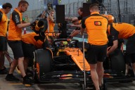 McLaren avisa con un ‘doblete’ y la dupla española brilla en...