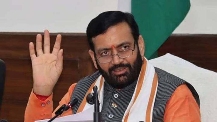 Delhi Confidential: Split opinion