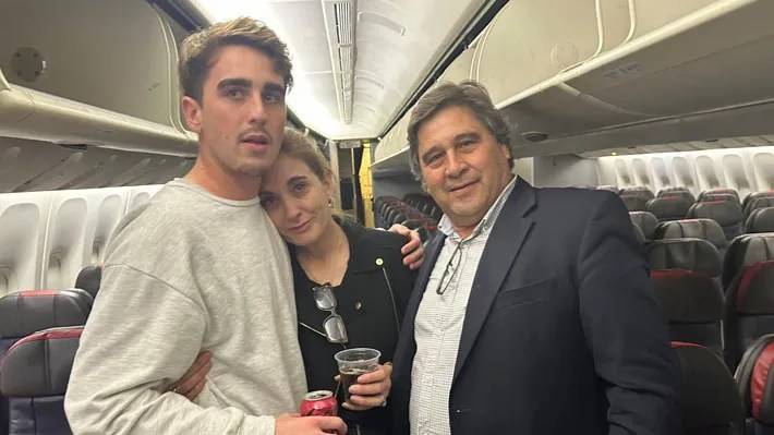 ¿Quién es Domingo Ballas?: El joven chileno que pasó más de dos semanas en la cárcel migratoria Alligator Alcatraz en EE. UU.