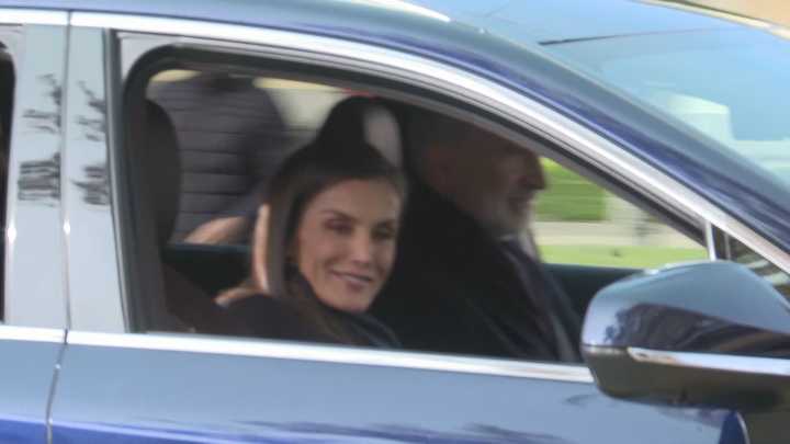 Un xantar propicia a xuntanza da familia real ao completo, a primeira desde 2018