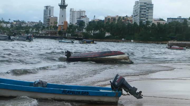 Nuevo frente frío pone en alerta a 12 estados en México por pronóstico de lluvias torrenciales