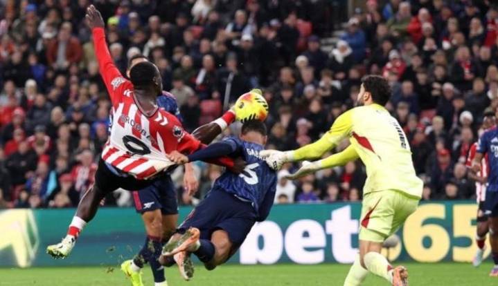 Deja ir puntos el Arsenal de visita al recién ascendido Sunderland