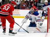 Carolina Hurricanes pierden 4-3 en tiempo suplementario enfrentando los Edmonton Oilers