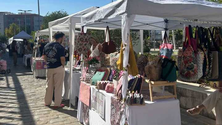Nueva edición del Zoco de Nervión: moda, artesanía y decoración en la Plaza Bomberos del Toro y Rivero este sábado