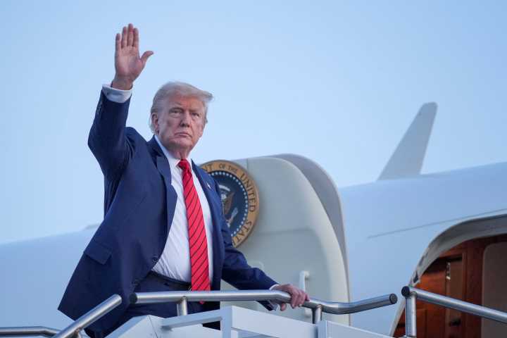 ‘Wouldn’t last five minutes’: Buttigieg torches Trump over air traffic controller threat