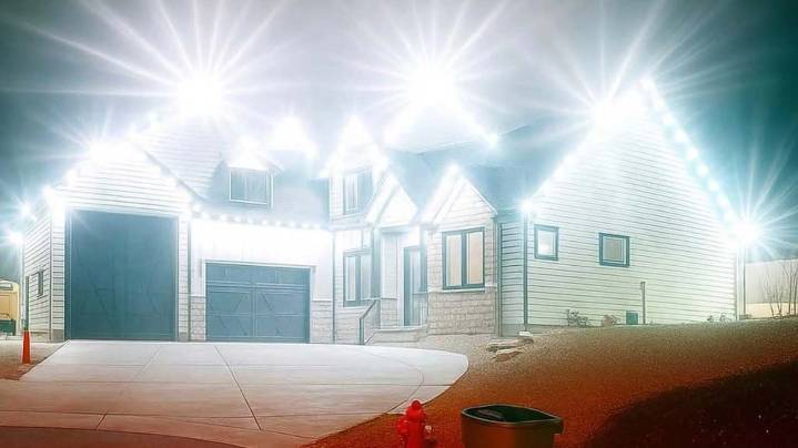 Evanston Man’s Over-The-Top Christmas Light Display Wreaking Havoc In Community