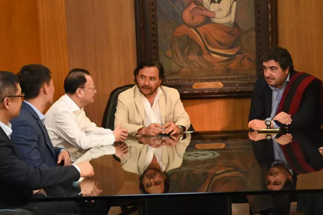 Gustavo Sáenz recibió a directivos de la empresa de origen chino Ganfeng Lithium