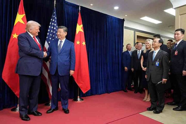 Trump to make a visit to Beijing at request of Xi