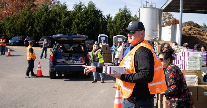 GALLERY: Atlantic County hosts food distribution for SNAP recipients