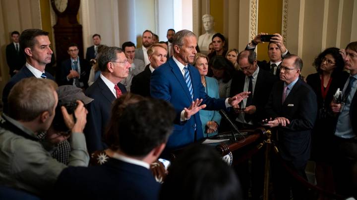 Republicans scramble for ideas to reopen government after pressure tactics fail