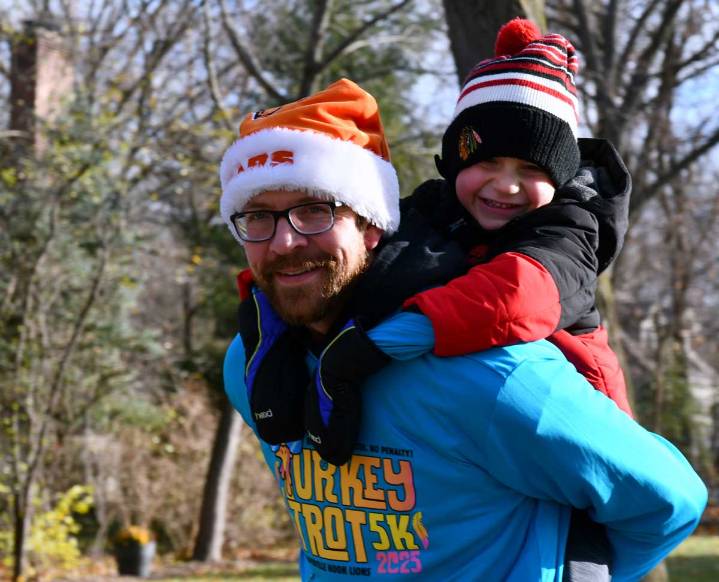 Another Noon Lions Club Turkey Trot viewed along Plainfield