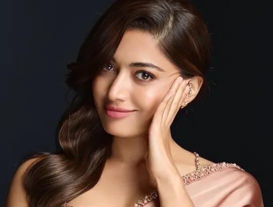 Rashmika Mandanna Wants To Marry Vijay Deverakonda, But Date This Person!