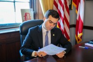 Comisionado residente Pablo José Hernández pide mayor información sobre movilización militar de EE.UU. en Puerto Rico