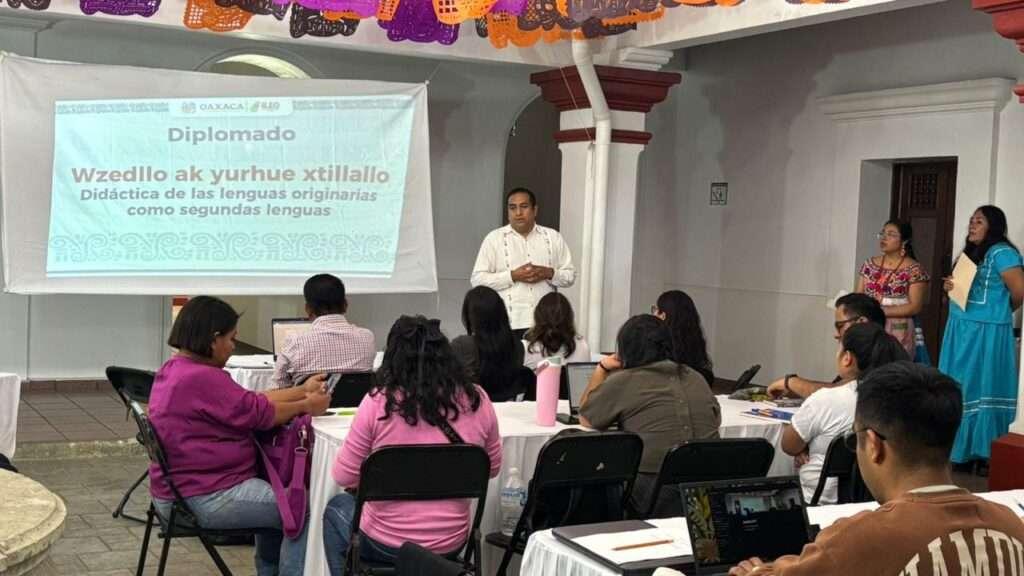 Fortalece Gobierno del Estado enseñanza de las lenguas originarias con Diplomado Wzedllo ak yurhue xtillallo