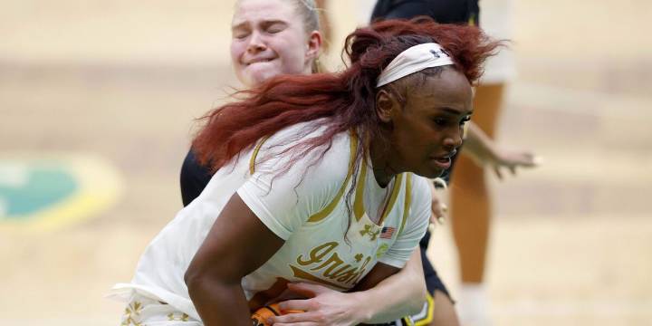 Notre Dame women’s basketball drops to No. 24 in latest AP Top 25 poll