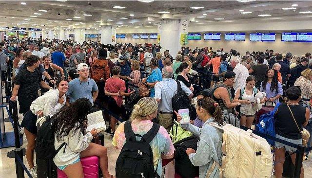 FAA reducirá 10% del tráfico aéreo en EU por cierre del gobierno