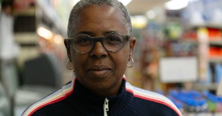 With honking horns and locked doors, here’s how one Charlotte community faced the immigration enforcement crackdown