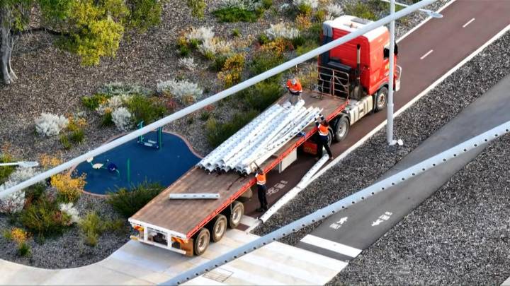 Lighting cable crashes down on $105 million causeway bridge