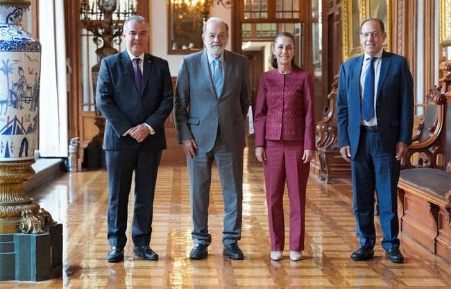 Dialoga Sheinbaum sobre expectativa económica con Carlos Slim y CCE