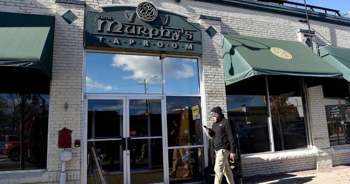 Murphy's Taproom closes after 19 years in Manchester