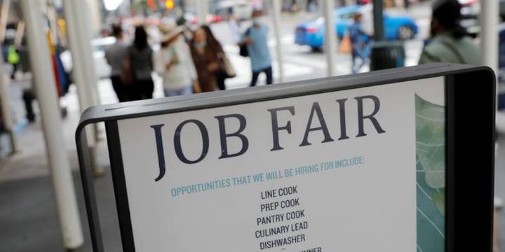 Estados Unidos creó 119.000 puestos de trabajo en septiembre y el desempleo subió al 4,4%